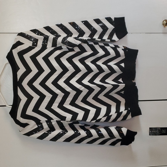 New size Medium INC black and white sequined sweater - Picture 4 of 5